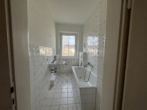 * helle 2- Zimmerwohnung in Grünen * - Badezimmer