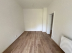 Helle Wohnung mit Balkon und Wohlfühlcharakter in Ebersdorf - Schlafzimmer
