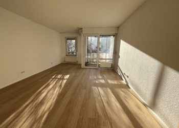 Zentral wohnen und dennoch im Grünen – mit Stellplatz, 09111 Chemnitz, Wohnung