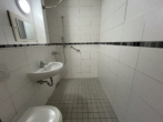 Wohlfühlwohnung mit Balkon und Einbauküche zum Verlieben - Badezimmer