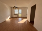 Kompakte Wohnung mit sonnigem Balkon - Wohnbereich
