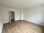 Über wenige Stufen in Ihr neues Zuhause im Erdgeschoss! - Wohnzimmer