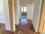* Große und helle 3- Zimmerwohnung im Grünen * - Flur