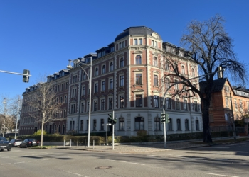 Kaßberg-Wohnung mit Stil – Komfortabler Stellplatz auf Wunsch, 09112 Chemnitz, Erdgeschosswohnung