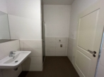 Kaßberg-Wohnung mit Stil – Komfortabler Stellplatz auf Wunsch - Badezimmer