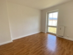 + Charmante 3 Raum Wohnung wartet auf Sie + - Schlafzimmer