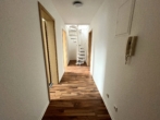 Lichtdurchflutete Maisonette im Dachgeschoss – Einbauküche möglich - Eingangsbereich