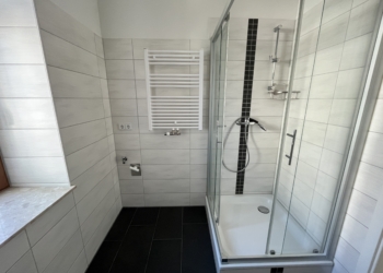 Altbaucharme, Balkon und unendlich viel Zuhause – stilvoll wohnen in Gablenz, 09127 Chemnitz, Wohnung