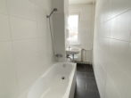 Gemütliche Wohnung in Altenburg mit Balkon - Beispielbild Badezimmer
