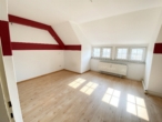 * Gemütliche 2 Zimmerwohnung mit EBK im Grünen * - Wohnzimmer