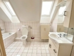 * Gemütliche 2 Zimmerwohnung mit EBK im Grünen * - Badezimmer
