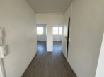 2 Balkone, 2 Bäder - Traumwohnung sofort bezugsfertig - Flur