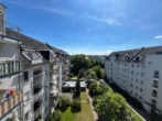 Sonnige Aussichten im 5. Stock – mit Aufzug und Hofblick - Ausblick Balkon