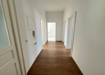 Wohnen mit Weitblick – stilvolle Altbauwohnung in zentraler Lage, 09111 Chemnitz, Wohnung