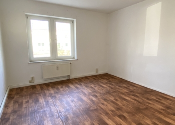 Idyllische 1 Raum Wohnung im Erdgeschoss, 03149 Groß Schacksdorf, Wohnung