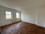 + Charmante 2 Raum Wohnung wartet auf Sie + - Schlafzimmer