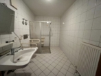 Komfort ohne Barriere – moderne, rollstuhlgerechte Wohnung in Chemnitz - Badezimmer