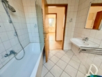 Dachgeschosswohnung in Bernsdorf mit traumhaftem Ausblick - Badezimmer
