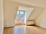 Dachgeschosswohnung in Bernsdorf mit traumhaftem Ausblick - Wohnzimmer