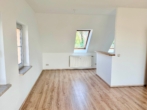 Dachgeschosswohnung in Bernsdorf mit traumhaftem Ausblick - Wohnzimmer
