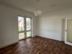 * gemütliche 2- Zimmerwohnung im Grünen * - Wohnzimmer